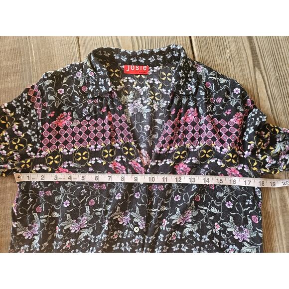 Josie Natori Pajama Top Womens Small Black Pink Floral Button Up Blouse Flowy - Picture 8 of 9